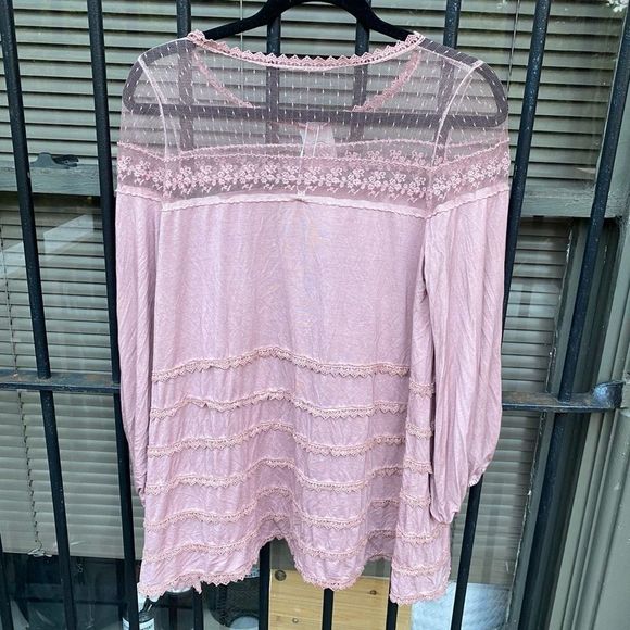 Fashion Apparel 🐾 NWT Pink Longsleeve Blouse Size Small / Medium - Picture 6 of 10